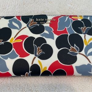 GUC Kate Spade wallet
